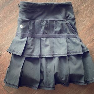 Lululemon Black Pleated Running Skirt w/ Shorts!